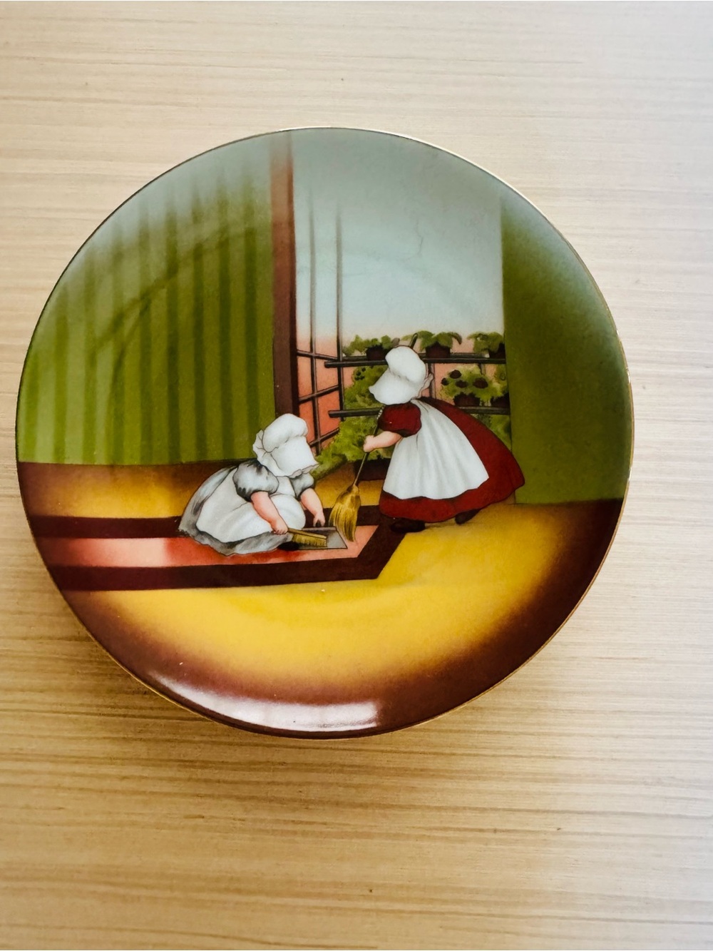 Vintage Royal Bayreuth 7” Porcelain Plate • Sunbonnet Babies • Friday Sweeping